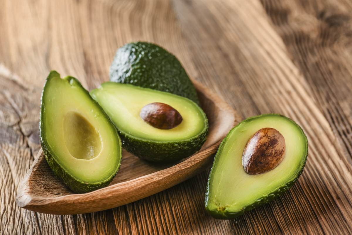 Riso con fagioli, avocado e lime