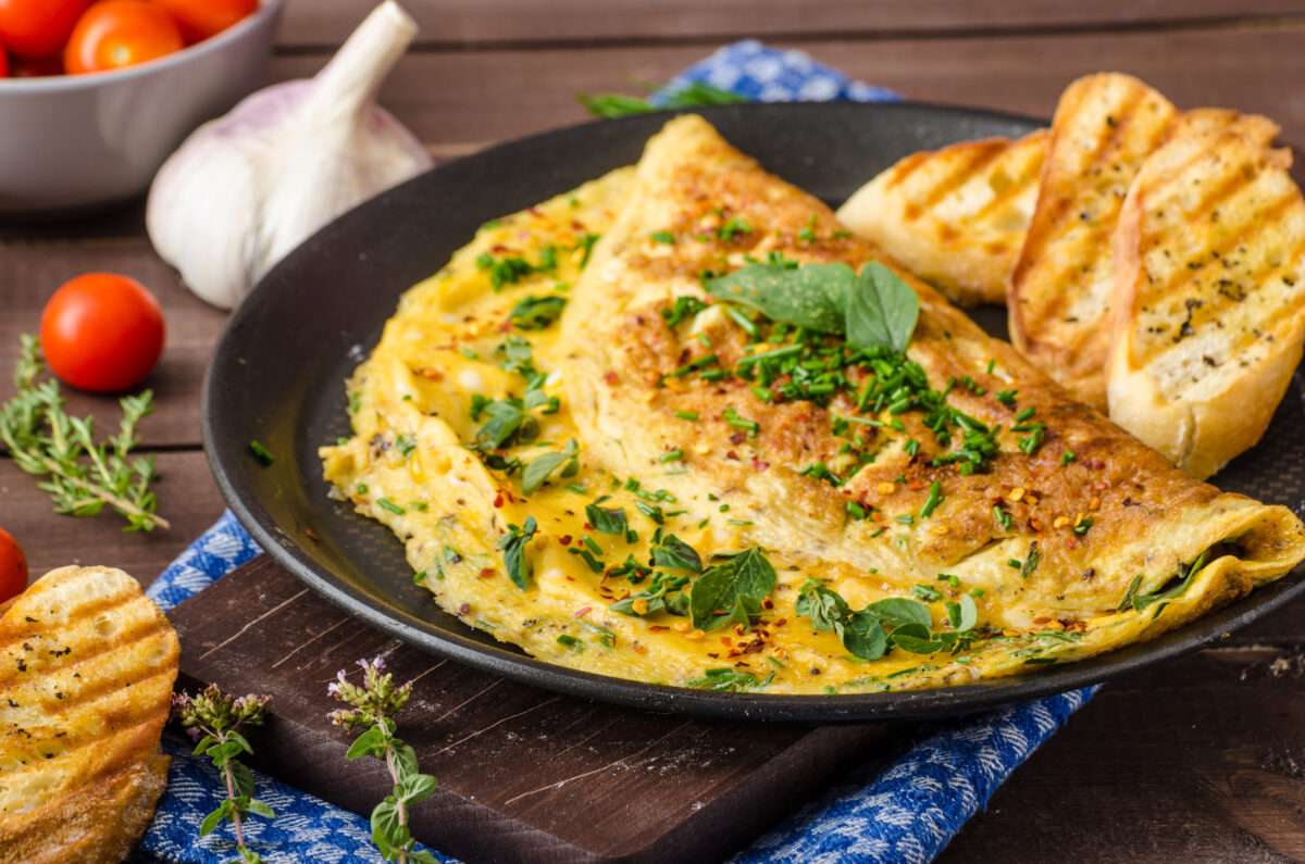 La ricetta dell’omelette alle patate e cipolle