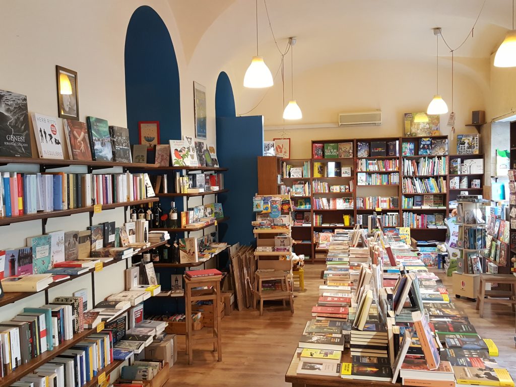 #NonUnLibroQualunque. Tra le Righe: libreria e bistrot