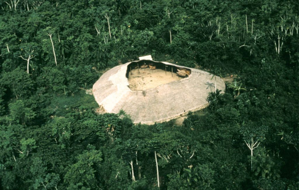 Survival International: «L’invasione dei cercatori d’oro e la malnutrizione degli Yanomami»