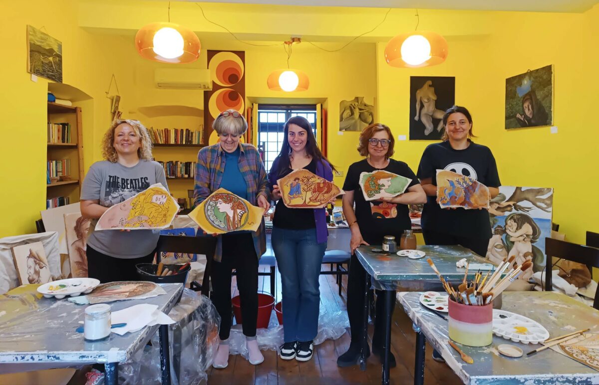 Un bistrot unico, tra prodotti bio, esoterismo e proposte culturali