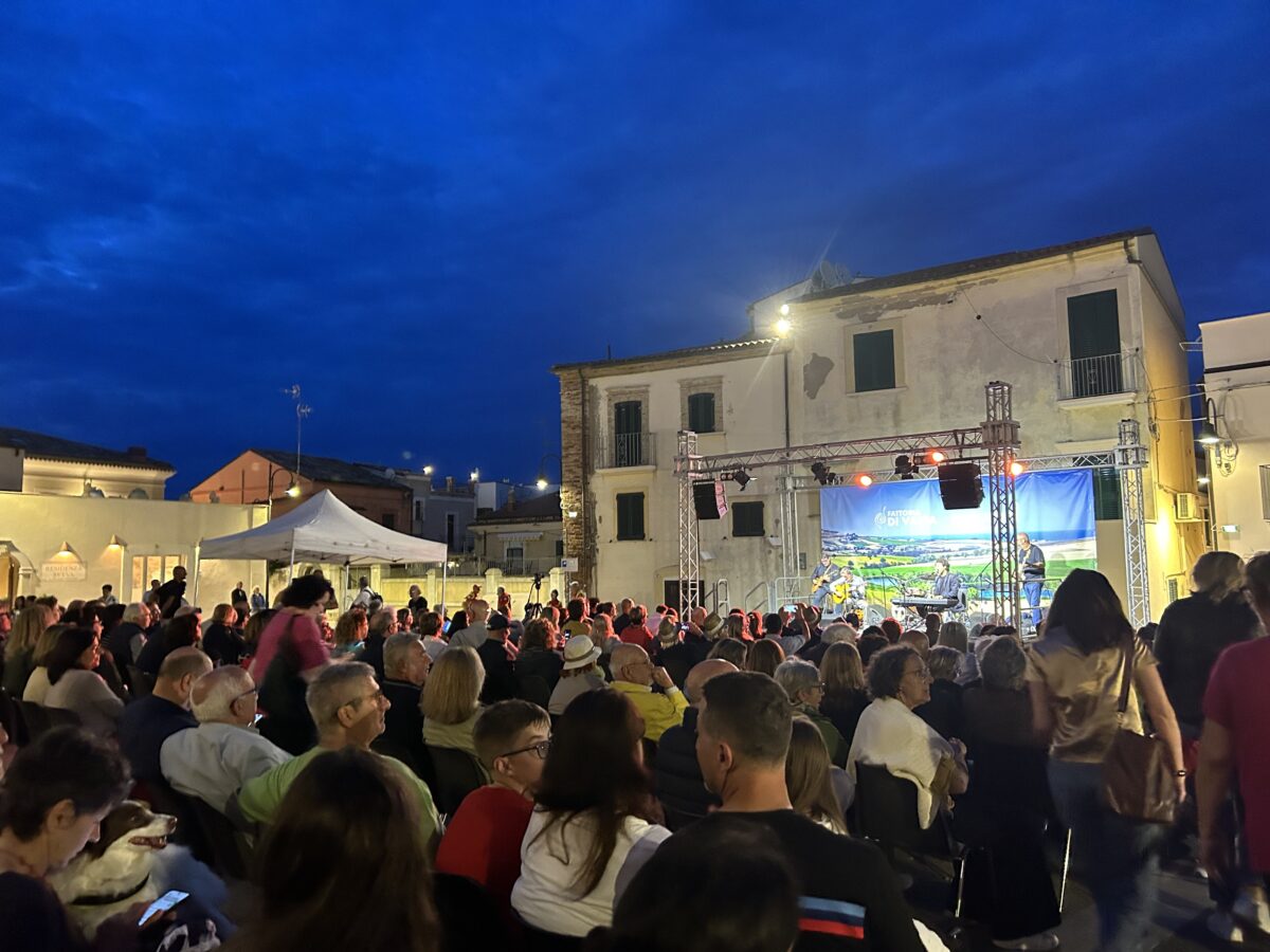 Il cibo buono salva il pianeta: successo a Termoli per il BioFestival NaturaS&igrave;