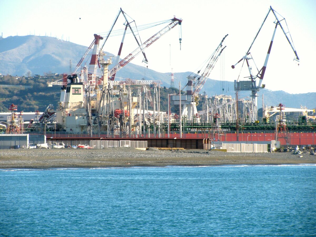 I porti italiani verso le comunit&agrave; energetiche