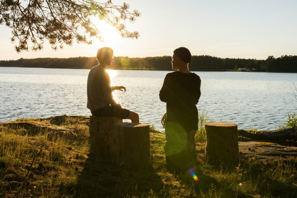 Riscoprire il dialogo: e se tornassimo alla filosofia?