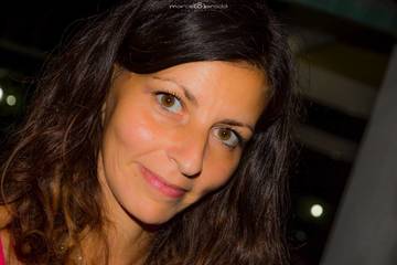 <div class= Laura Capossele